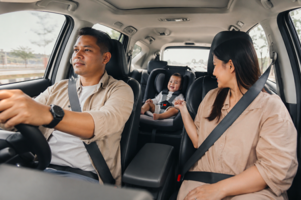 tips membawa bayi perjalanan jauh dengan mobil