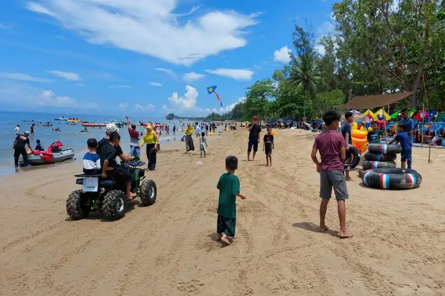 pantai manggar segara sari